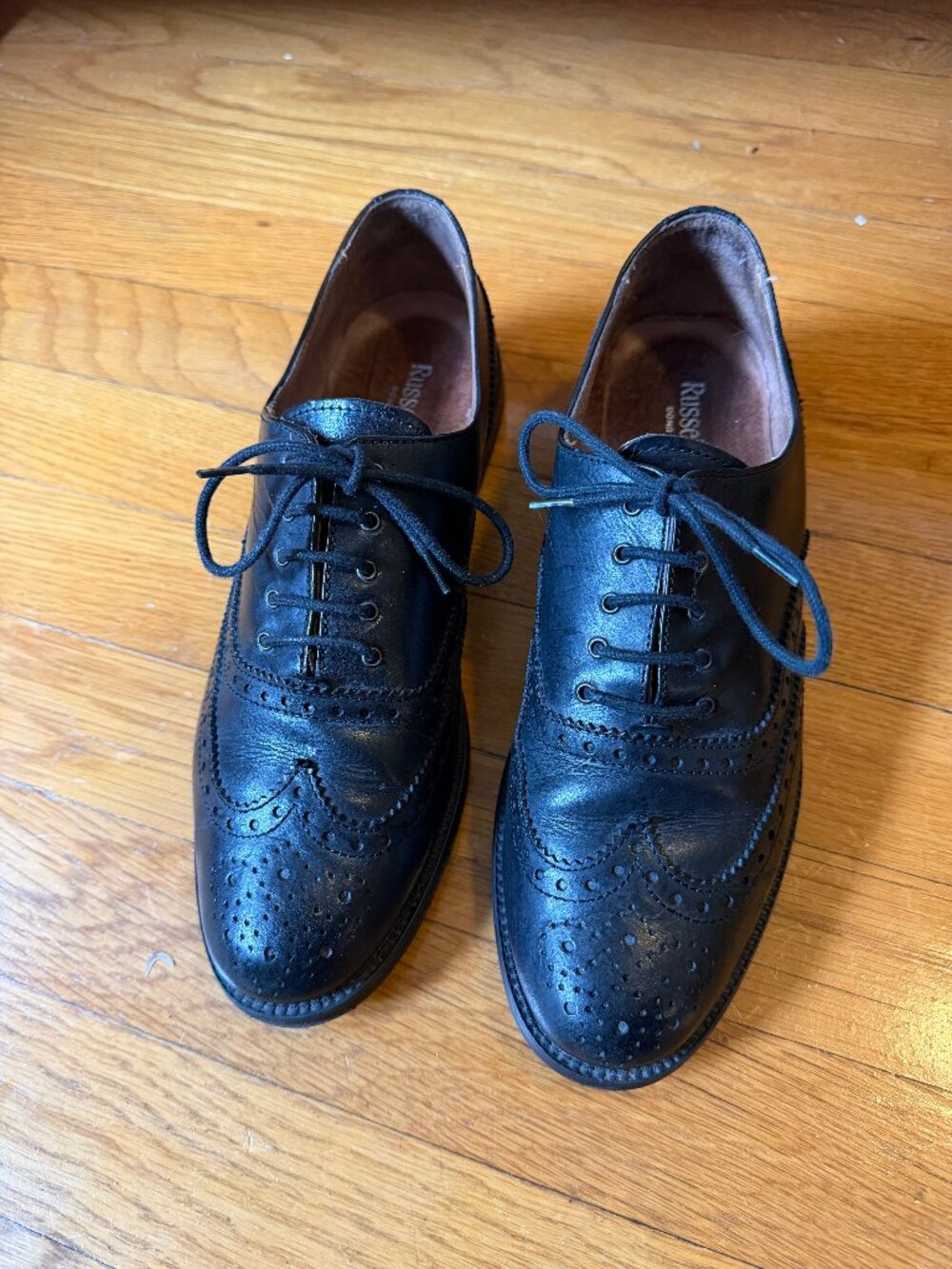 Russell & Bromley Black Leather Brogues EU 40 — Narrow Fit
